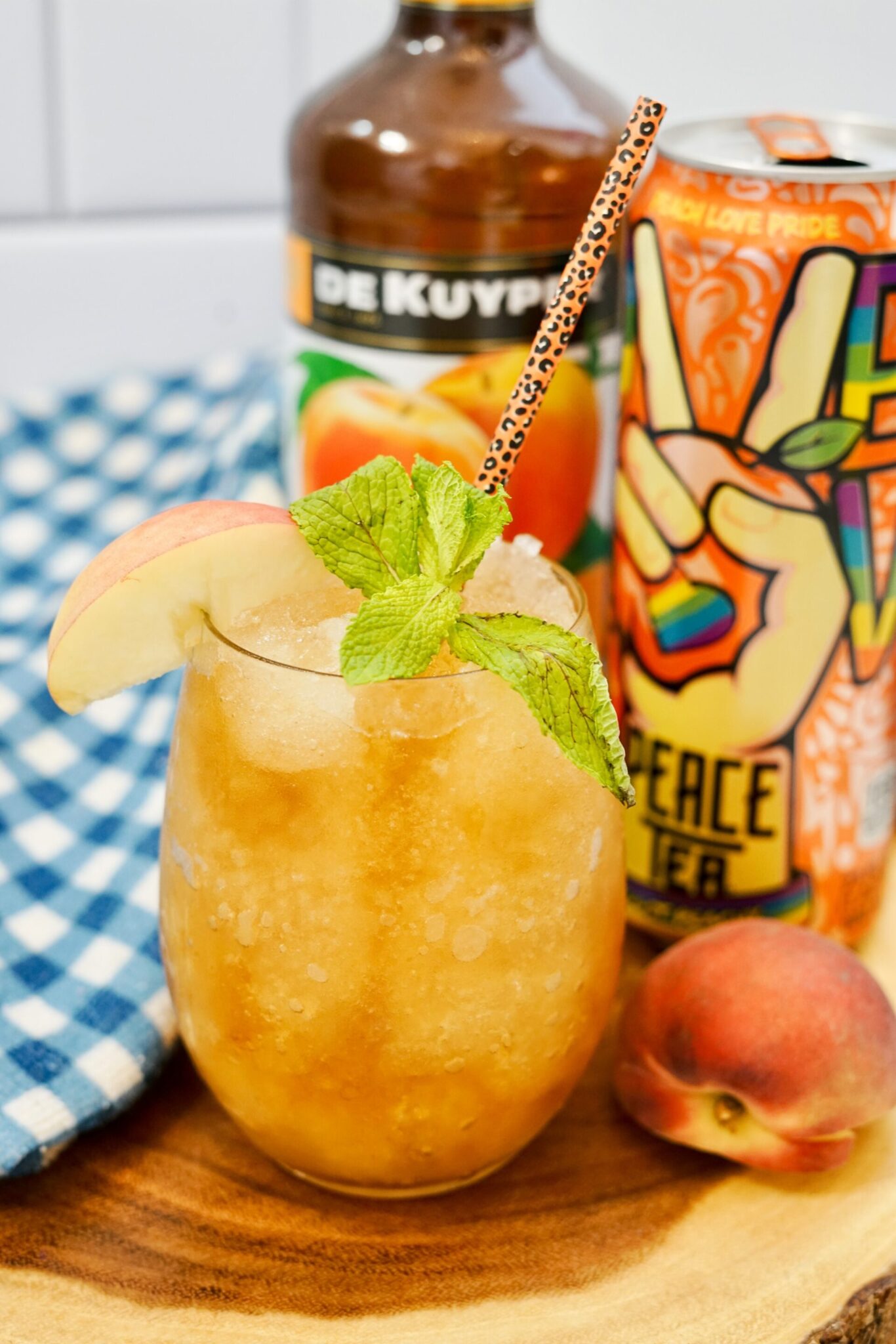 Peach Schnapps Slush Cocktails and Appetizers